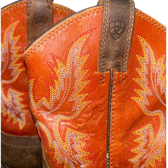 ARIAT BOYS' EARTH WORKHOG® WESTERN BOOTS - SQUARE TOE $120 - Picture 2 of 8